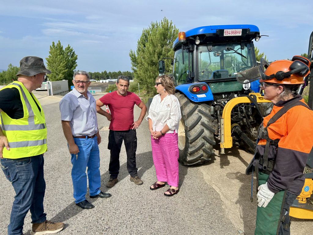 El Plan Montel invierte 96.000 euros en desbroces perimetrales en La Llanada y barrios de Ponferrada