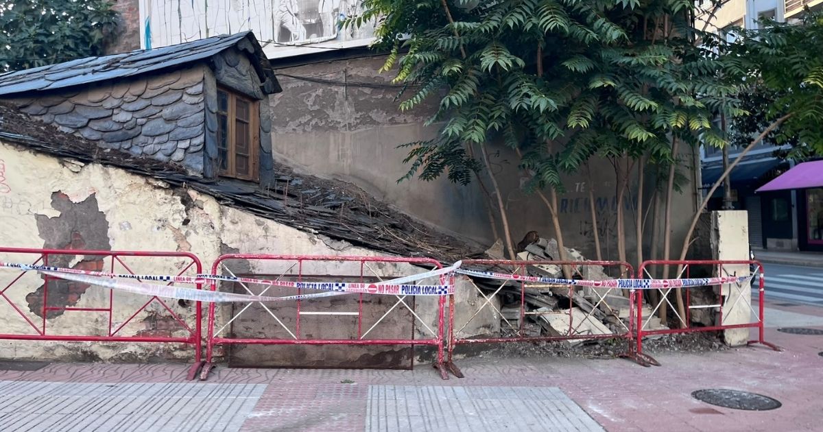 PSOE vallas y ruinas
